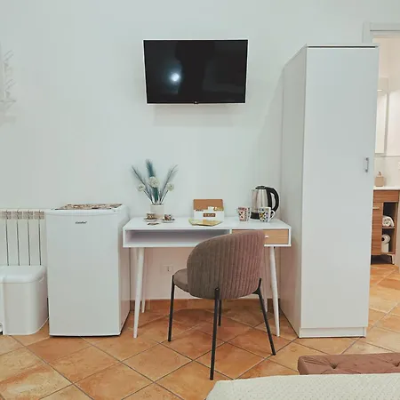 Sicania - In Centro Storico A Guest house