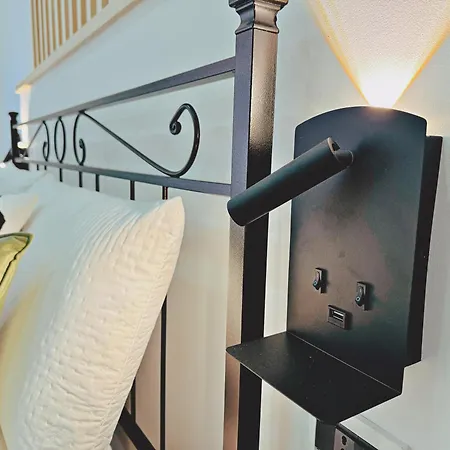 Sicania - In Centro Storico A Guest house